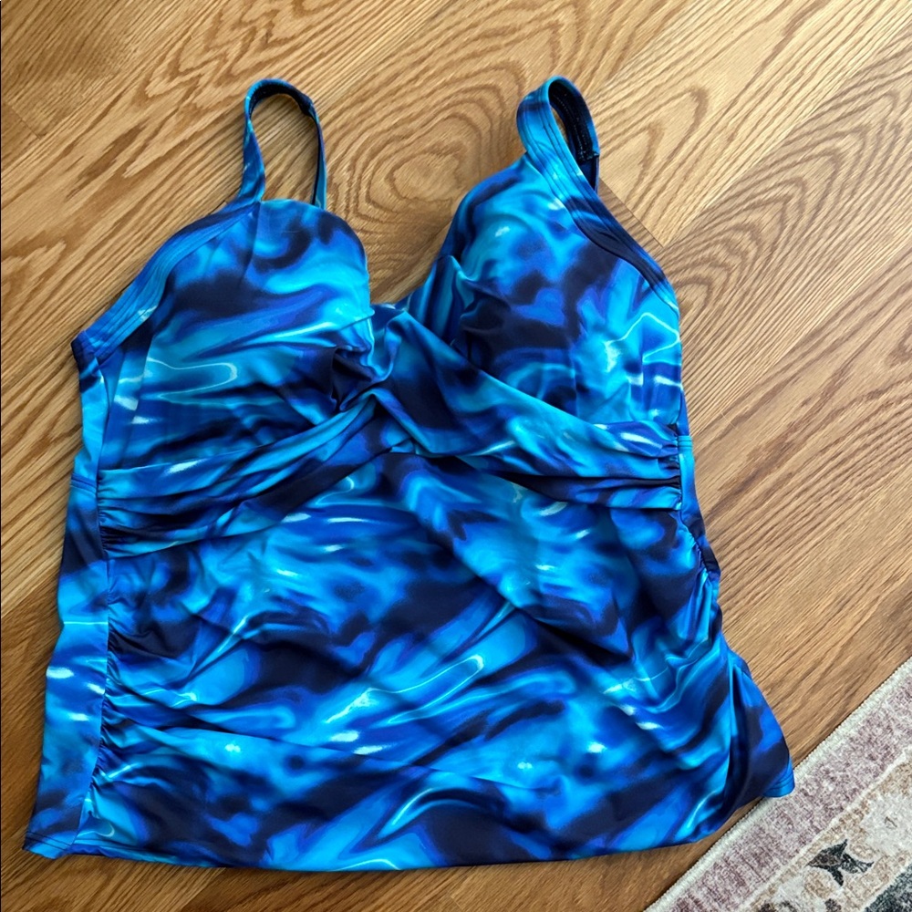 Lands' End Blue Swirl Women's Swim Top size 22DD